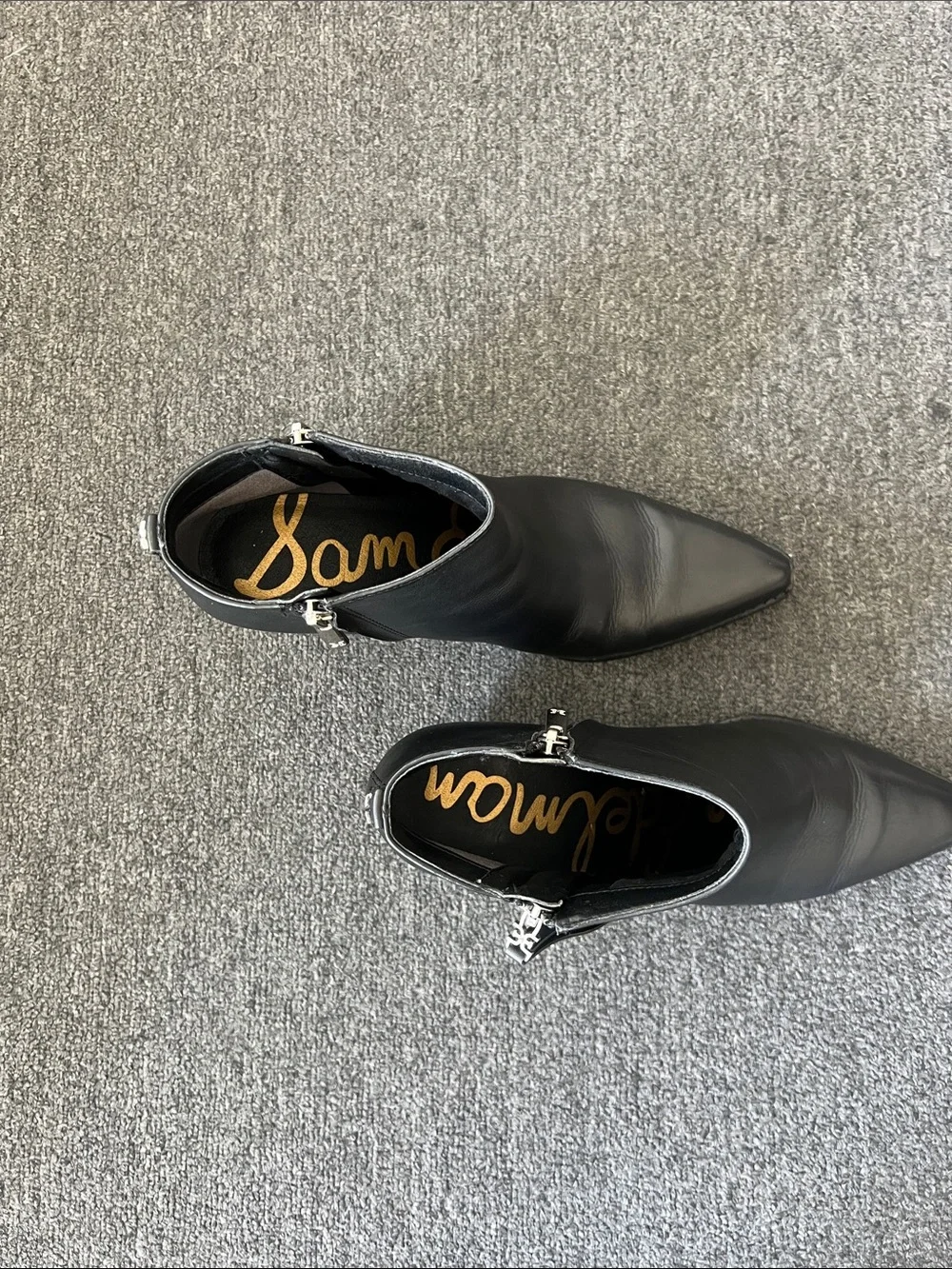Sam Edelman Black Pointed Leather Buckle Ankle Booties